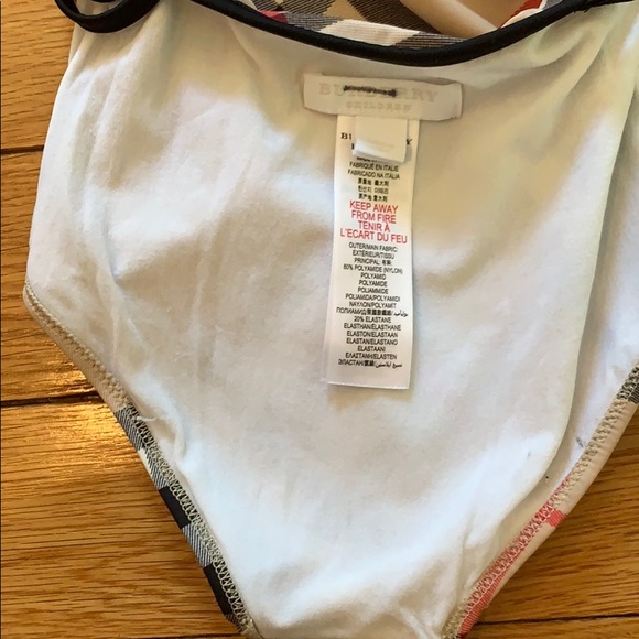 🖤❤️Burberry Girls 🏊♀️ one piece Swimsuit 🖤❤️ 4 - Picture 5 of 9